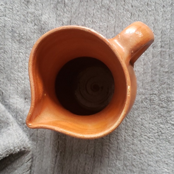 Vintage stoneware 6" pitcher handmade Los Austrias Madrid Spain brown & yellow - Picture 4 of 5